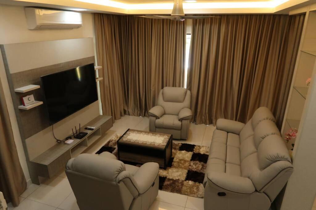 Promo Private Luxurious Nilai Vacation Home Zewnętrze zdjęcie